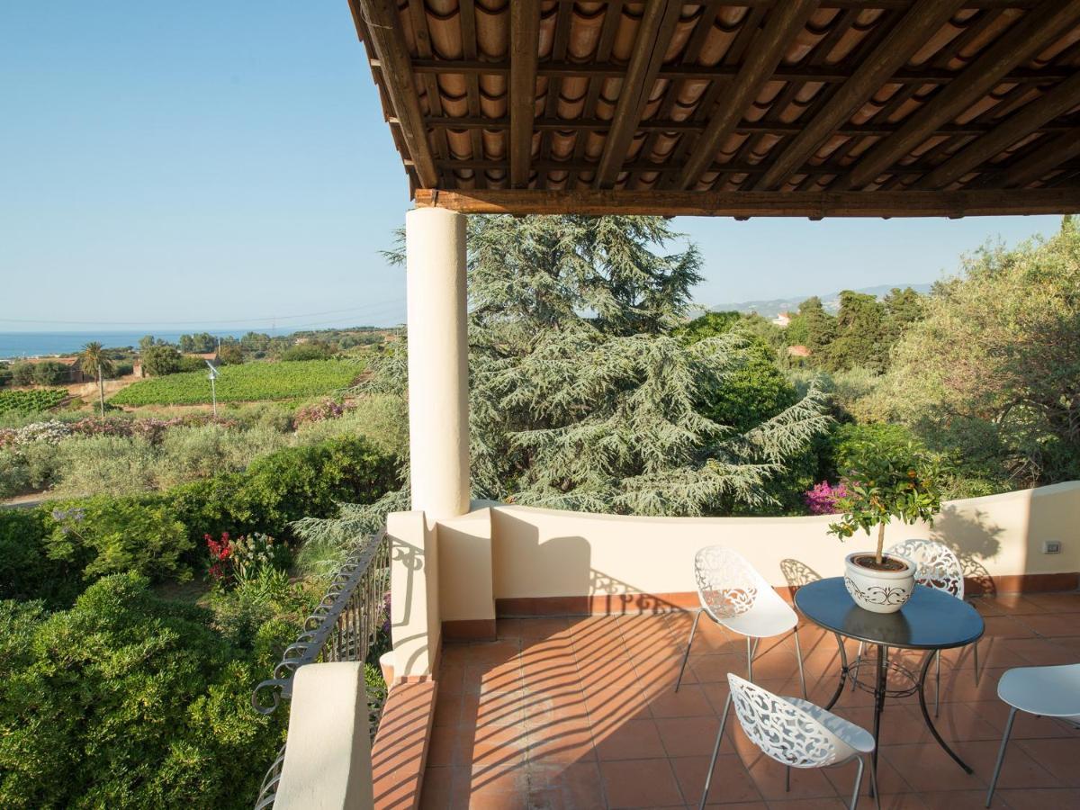 B&B Don Gaspano Pace Del Mela Εξωτερικό φωτογραφία